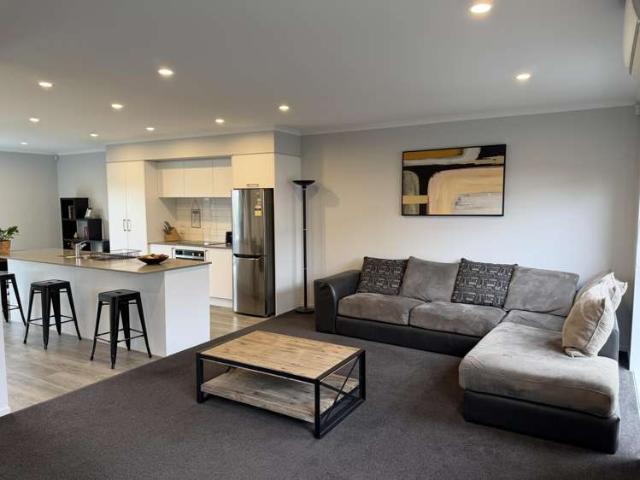 House for rent in Chaslands, Canterbury
