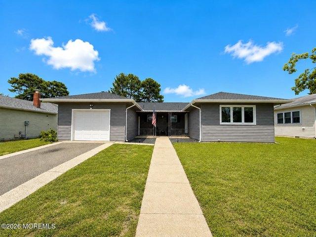 House for sale in Holiday City South, Toms River