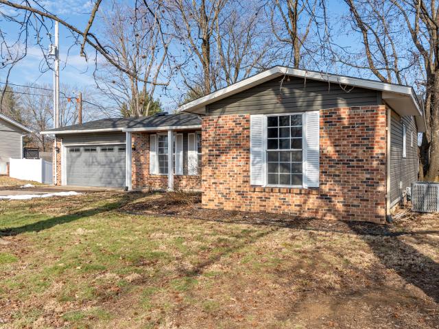 House for sale in Murphysboro, Illinois