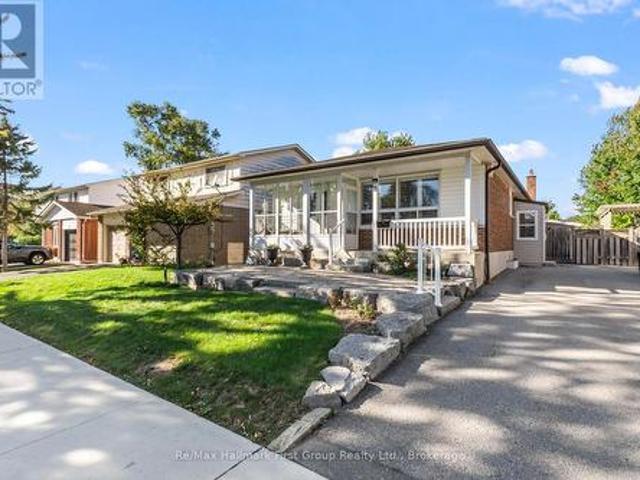 House for sale in Whitby, Golden Horseshoe