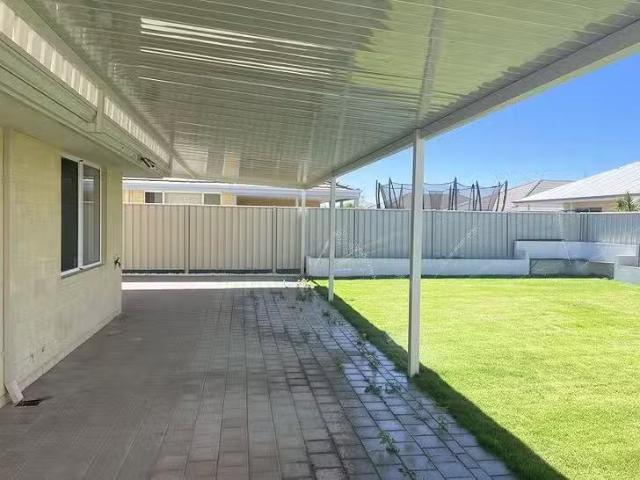 House for rent in Golden Bay