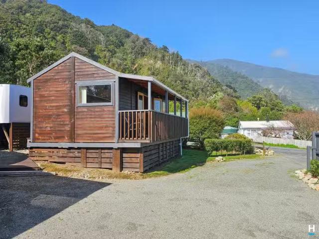 House for sale in Barrytown, West Coast