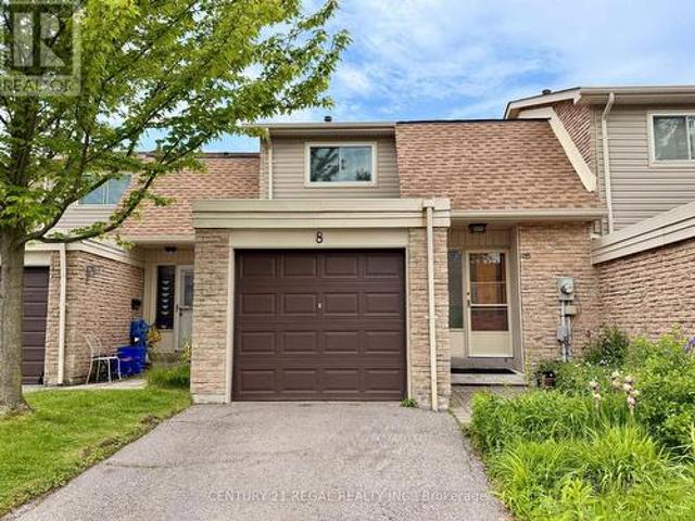 Townhouse for sale in Durham, Ontario