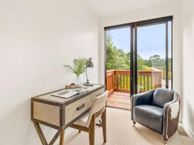 House for sale in Paremoremo, Oroua County