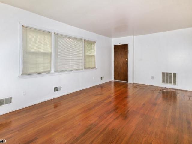 Condo for sale in Bridgewater Condo for sale in Bridgewater