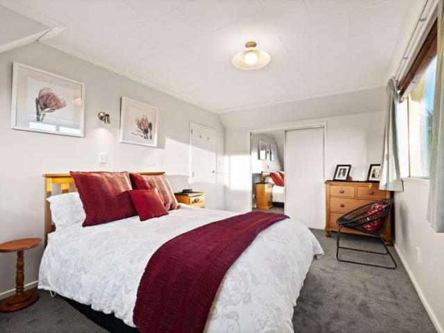 House for sale in Otakou