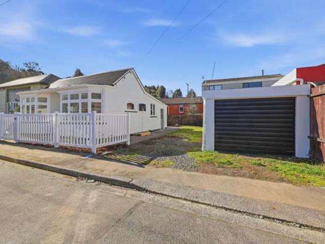 Property for sale in Otakou