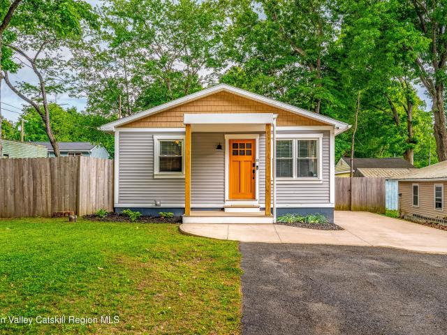 House for sale in Kinderhook, New York