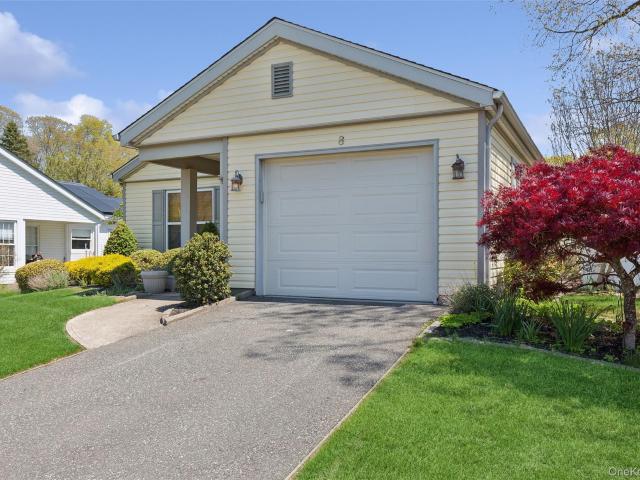 Condo for sale in Centereach, New York