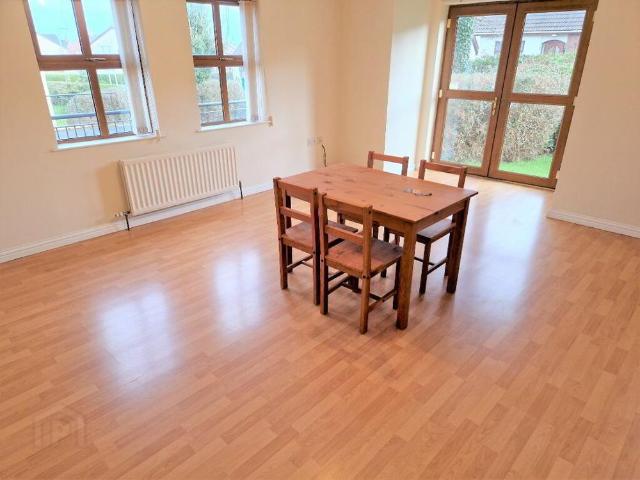 Townhouse for rent in Newtownabbey, Northern Ireland