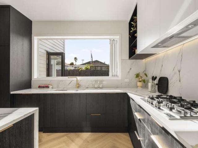 House for sale in Belmont
