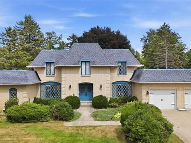 House for sale in Brights Grove, Ontario