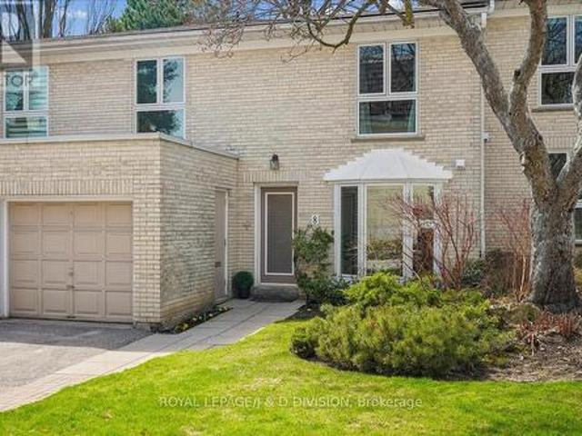 Townhouse for sale in Woburn, Ontario