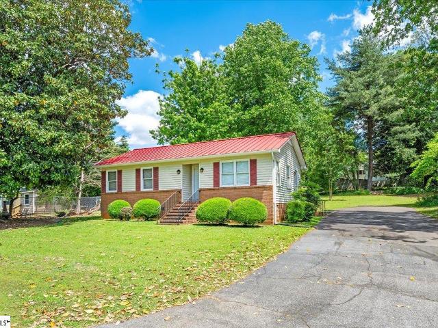 House for sale in Inman, South Carolina