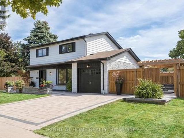 House for sale in Oakville, Ontario