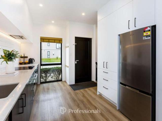 Townhouse for sale in Pauatahanui, Wellington