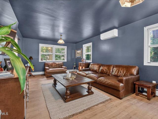 House for sale in Saratoga, New York