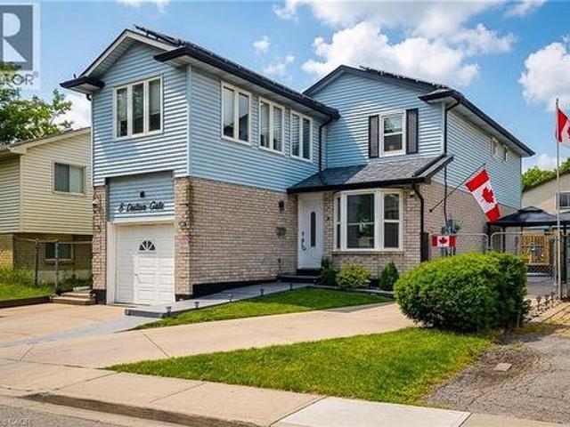 House for sale in Ancaster, Ontario