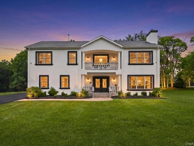 House for sale in Bloomingburg, New York