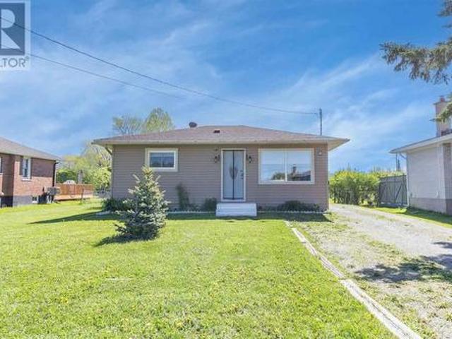 House for sale in Sault Sainte Marie, Ontario