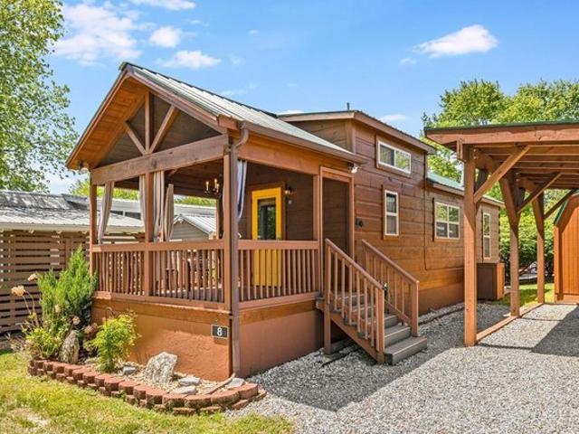 House for sale in East Flat Rock, North Carolina