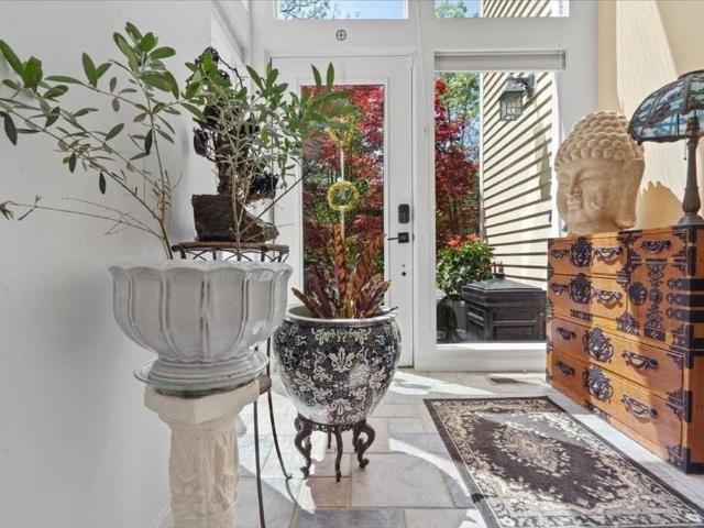 Townhouse for sale in Hudson