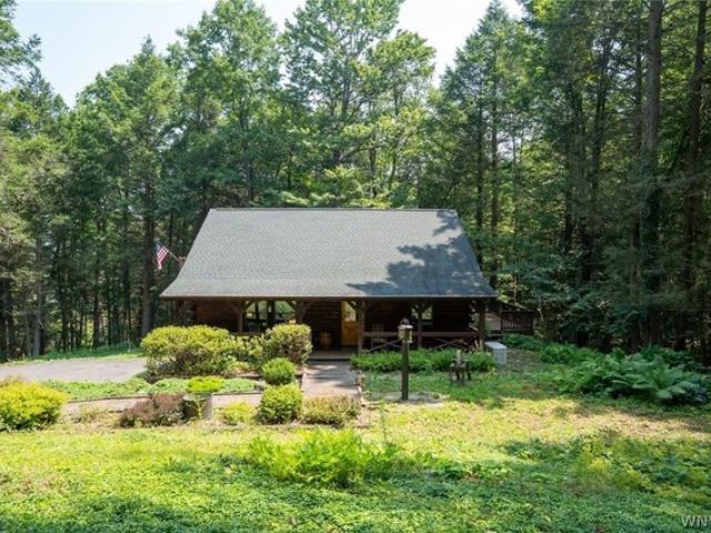 House for sale in Town of Holland, Erie County