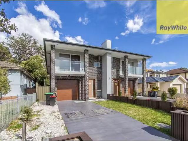 House for rent in Toongabbie, Sydney