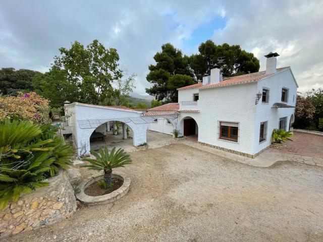 Casa en alquiler en la Marina Baixa, Valencia