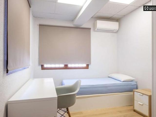 Habitación en alquiler en Alcalá De Henares, España