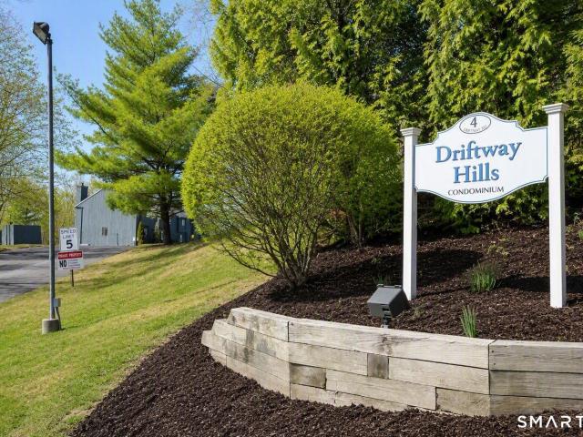 Townhouse for rent in Danbury, Connecticut