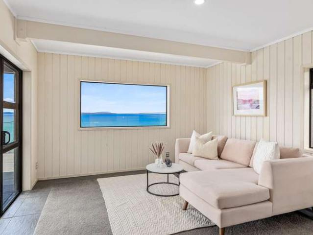 House for sale in Whangaparaoa