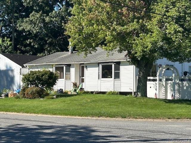 House for sale in Centereach, New York
