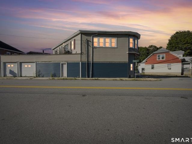 House for sale in Danielson