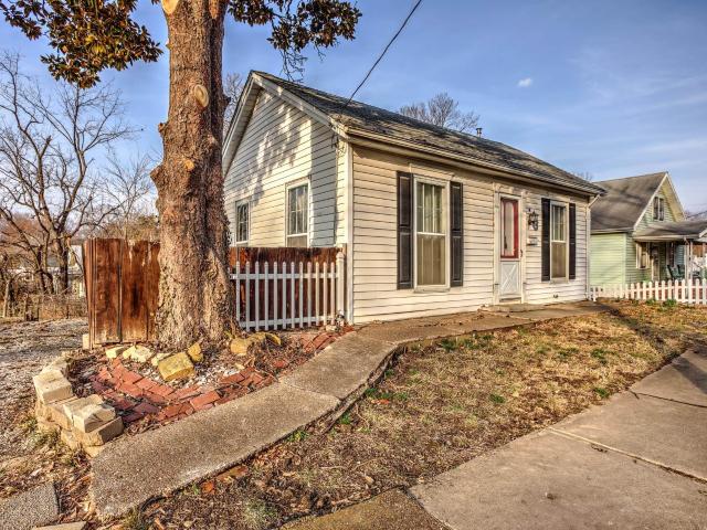 House for sale in Newburgh, Indiana