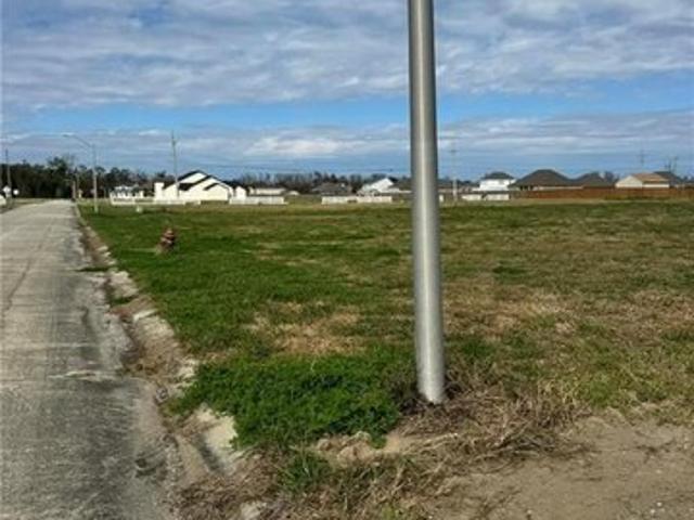 Land for sale in Westwego, Louisiana