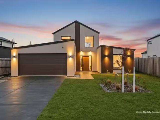 House for sale in Chaslands, Canterbury