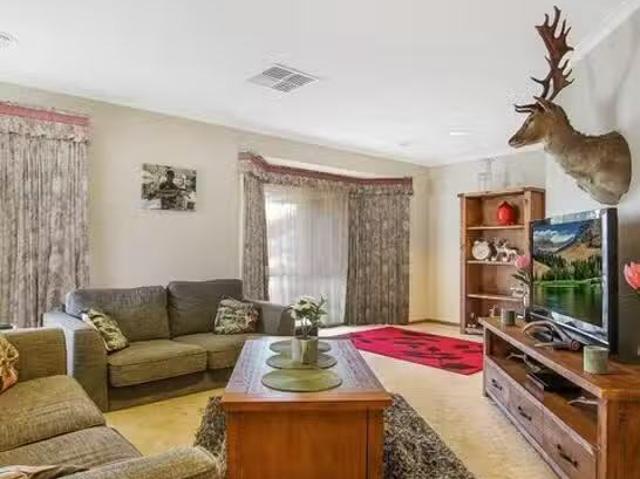 House for rent in West Wodonga, Victoria