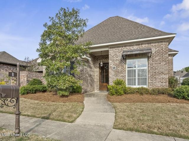 House for sale in Ridgeland, Mississippi