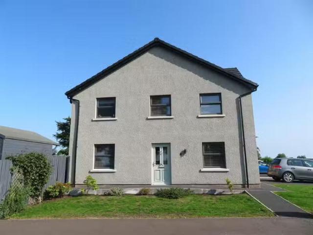House to rent in Derrytrasna