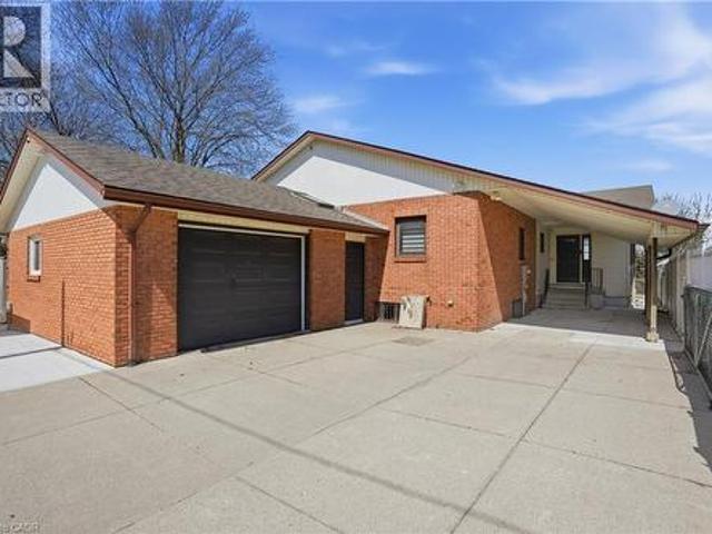 House for sale in Niagara, Ontario