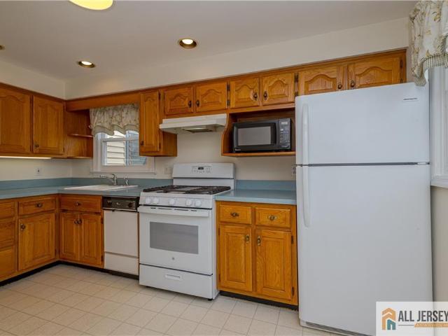 House for sale in Middlesex, New Jersey