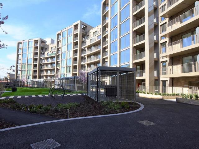 Apartment for rent in Yiewsley, Greater London