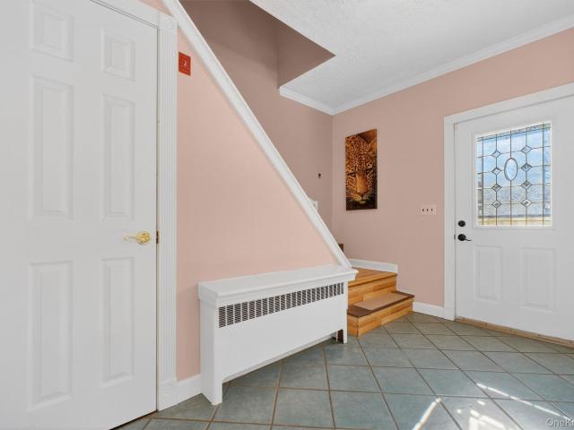 House for sale in Baldwin Place, New York