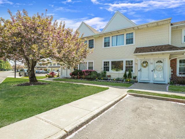 Condo for sale in Centereach, New York