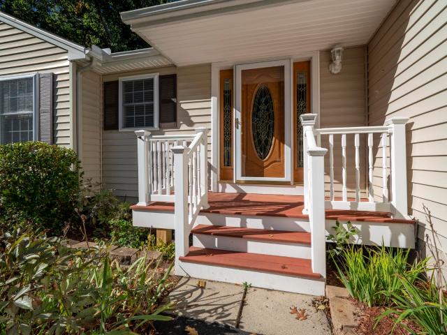 Condo for sale in Highland Woods, Hudson