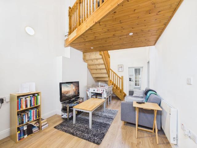 House to rent in The Glen, Butlerstown