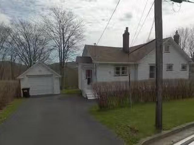 House for sale in Foxtrap, Newfoundland And Labrador