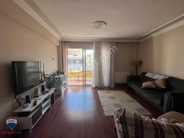 Karşiyaka, İzmir içerisinde satılık mülk