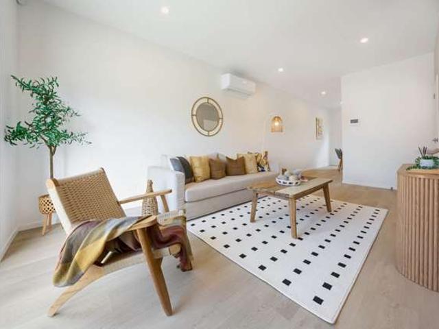 Townhouse for sale in Paremoremo